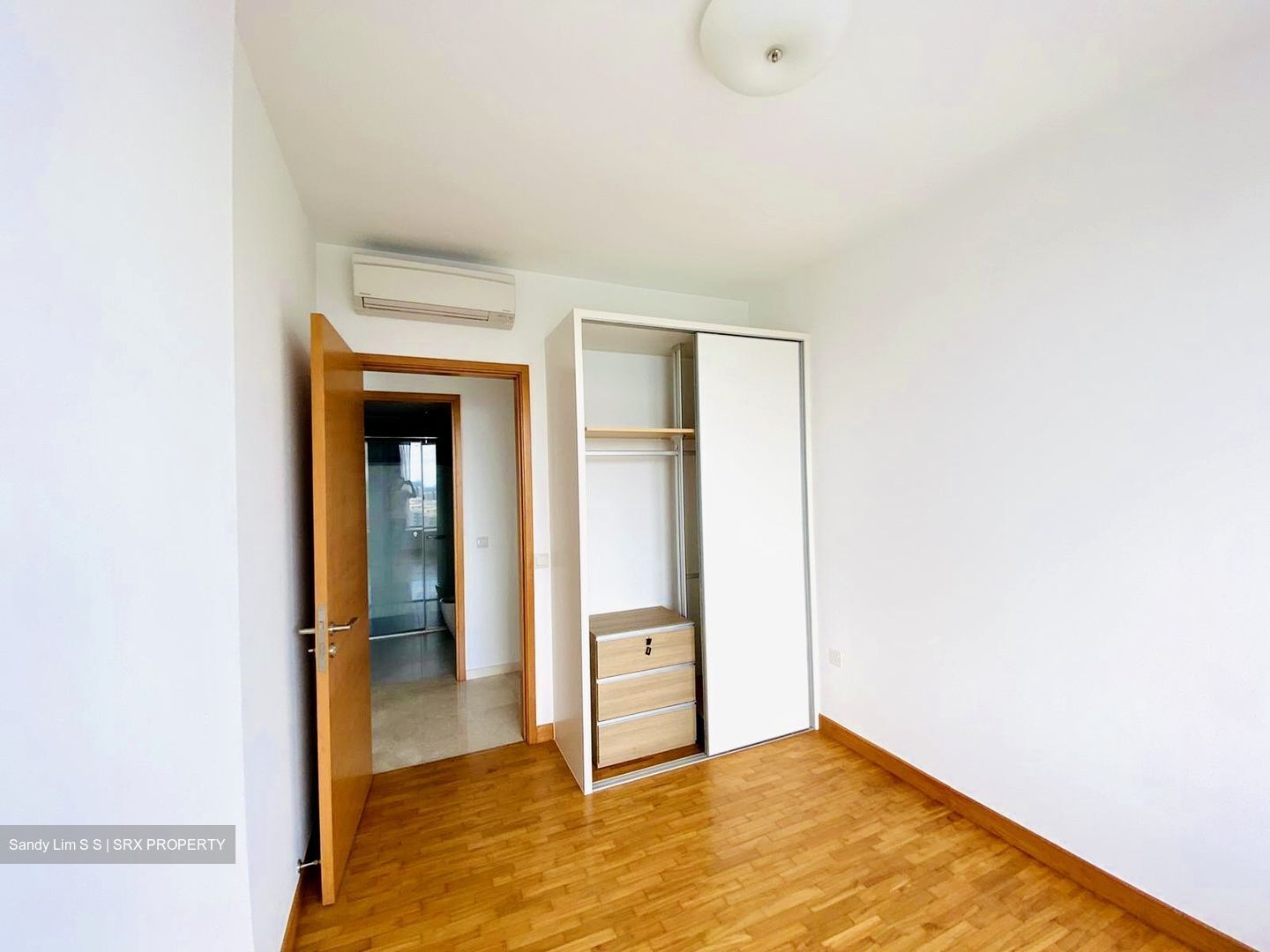 Centro Residences (D20), Condominium #559999841